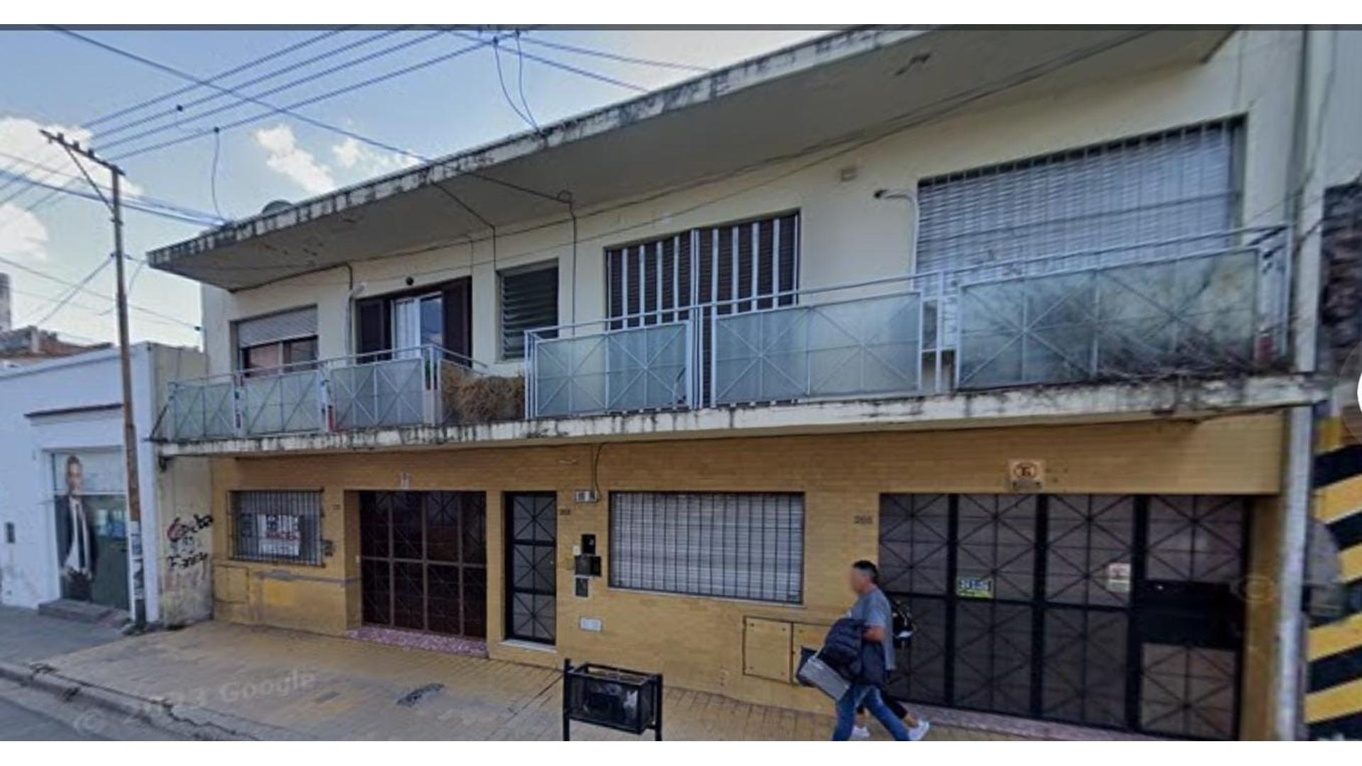 Alvarado 200 - USD95.000 - Casa - en Venta