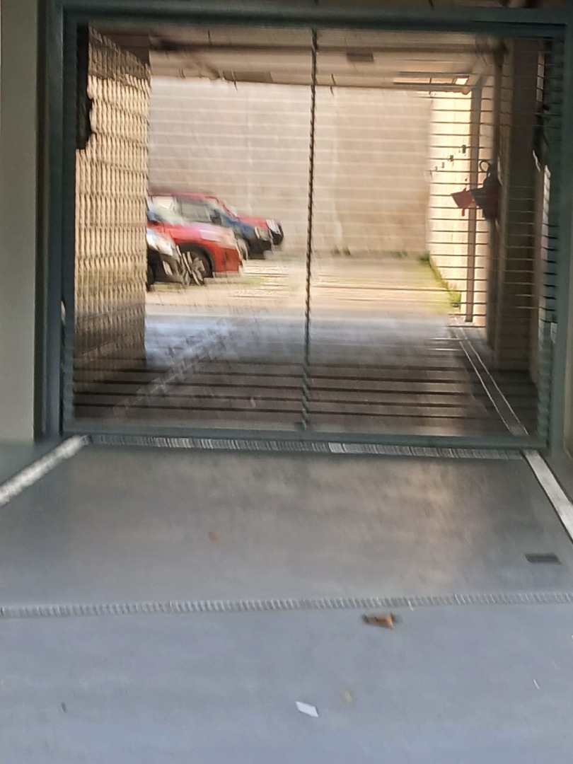 ALQUILER COCHERA COMODA CABALLITO CENTRO