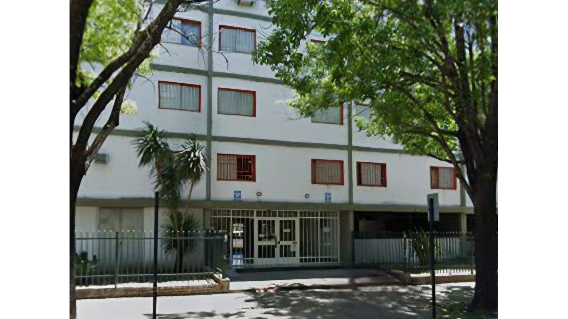 Departamento de 3 dormitorio en edif. empleados de comercio