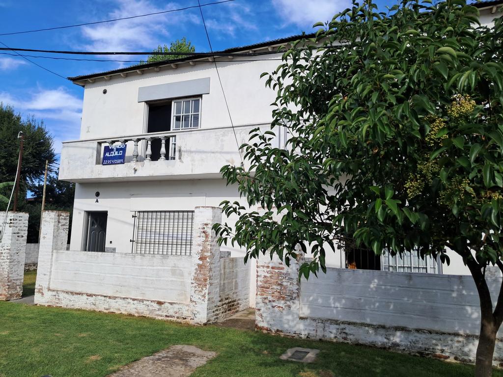 Alquiler departamento tipo duplex 3 ambientes Delviso 