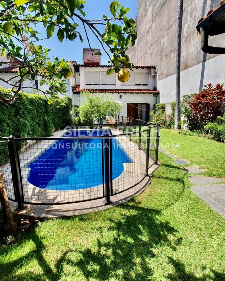 VENTA 5AMB 330 METROS EN FLORIDA, PARQUE PISCINA Y PARRILLA