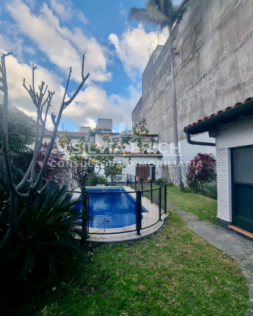 VENTA 5AMB 330 METROS EN FLORIDA, PARQUE PISCINA Y PARRILLA