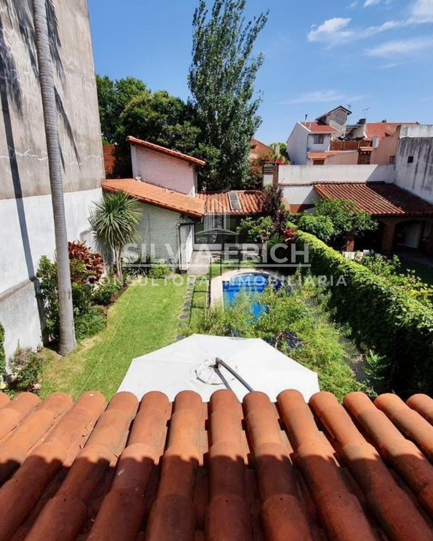VENTA 5AMB 330 METROS EN FLORIDA, PARQUE PISCINA Y PARRILLA