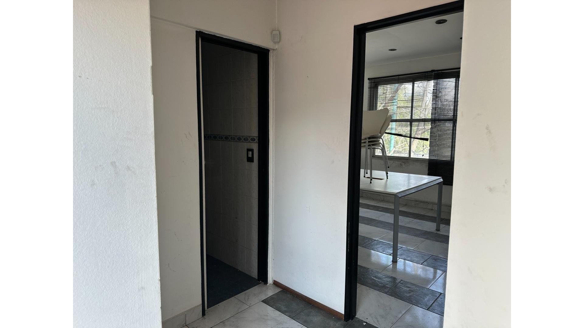 Avda. Gral. Paz 9200 – USD155.000 – Casa – en Venta