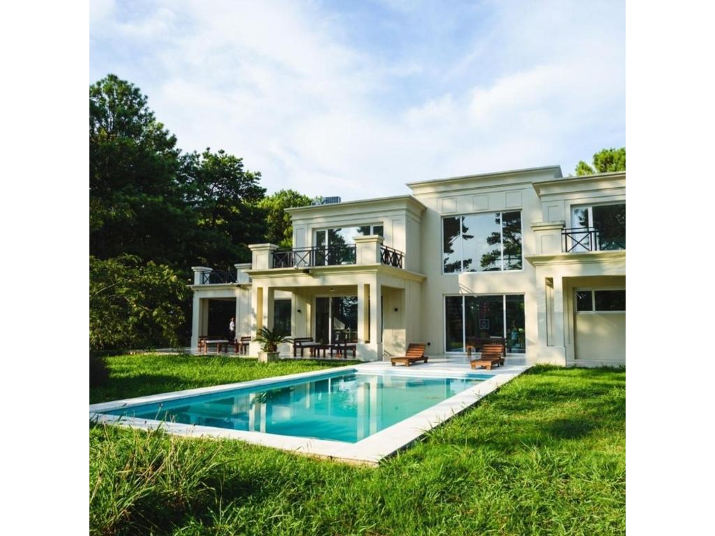 Venta terreno mt 1750 en Los Pinares