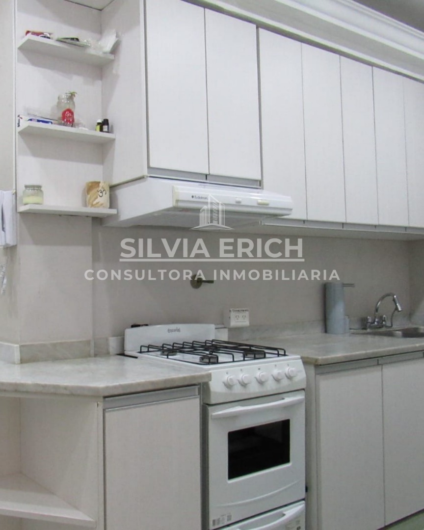VENTA PISO EN RECOLETA 4AMB CON BALCON