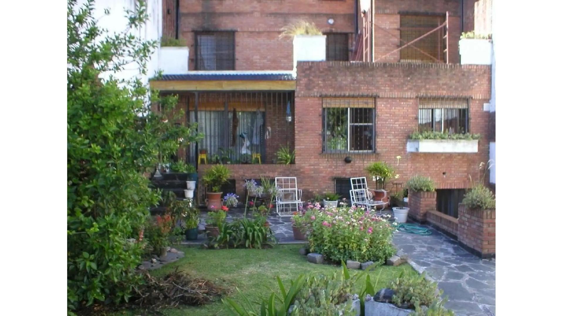 José Bonifacio 2800 – USD890.000 – Casa – en Venta